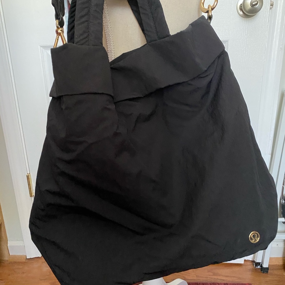 Lululemon On My Level Bag